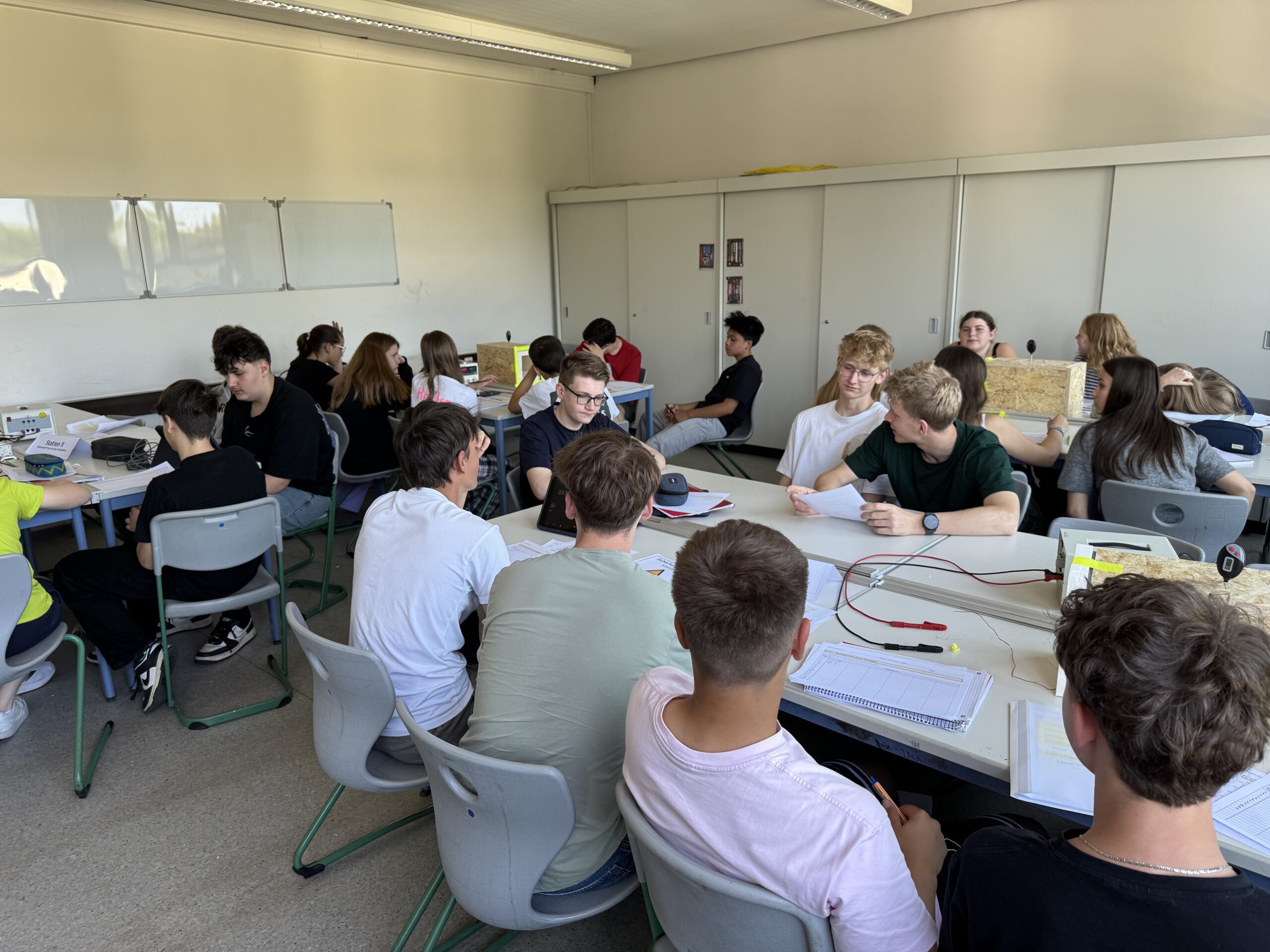 Physik zum Anfassen: Projektunterricht Bauphysik in den Klassen 8a und 8d